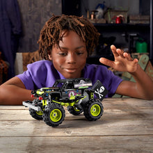 Carregar imagem no visualizador da galeria, Technic Monster Jam® Grave Digger® - Lego 42118