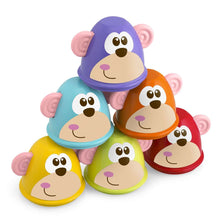 Cargar imagen en el visor de la galería, Monkey Strike es un set de 6 bolos apilables de juguete con diferentes números y colores para emparejar. Cada bolo puede separarse por la mitad para que el niño/a pueda combinarlos