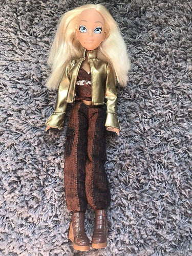 Witch Cornelia 32 cm. Urban Look  - Giochi Preziosi 54000