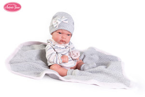 Recien Nacida Baby Toneta Arruyo Blandito y de tacto especial, con cuerpo de tela y extremidades de suave vinilo, es un pequeño bebé fácil de manejar en el juego. 