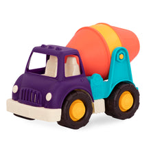 Cargar imagen en el visor de la galería, Happy Cruisers Cement Truck BX1723 Camión Hormigonera B. Toys 71723 tambor giratorio robusto colores vivos reciclable