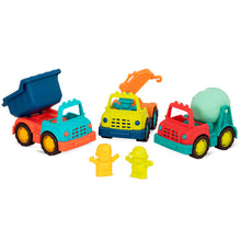 Cargar imagen en el visor de la galería, Wonder Wheels 3 Mini Camiones de Construcción - B. Toys 79062
