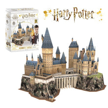 Cargar imagen en el visor de la galería, Puzzle de 3D del Castillo de Hogwarts .Se monta un castillo 3D de Harry Potter sin necesidad de pegamento.