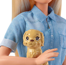Cargar imagen en el visor de la galería, Barbie Vamos de Viaje - Mattel FWV25