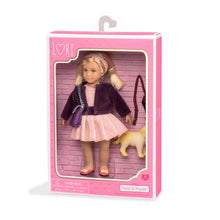 Cargar imagen en el visor de la galería, Lori Dolls Hazel &amp; Happy Muñeca con perrito Top toys 731012 melena rubia para peinar vestida de paseo perro con correa