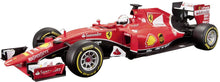 Cargar imagen en el visor de la galería, 1/18 Ferrari SF15T - Burago 16801-jugueteriatrevol
