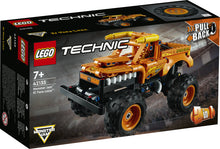 Cargar imagen en el visor de la galería, Technic Monster Jam Toro Loco Perfecto para fans de los camiones monstruo: A los peques les encantará construir el camión LEGO® Technic y competir con él. Equipado con motor de carga manual, este juguete “2 en 1” ofrece horas de diversión 